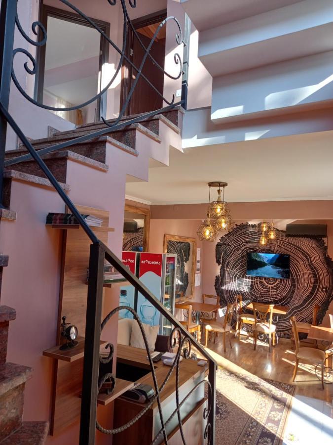 Hotel David Koutaïssi Extérieur photo